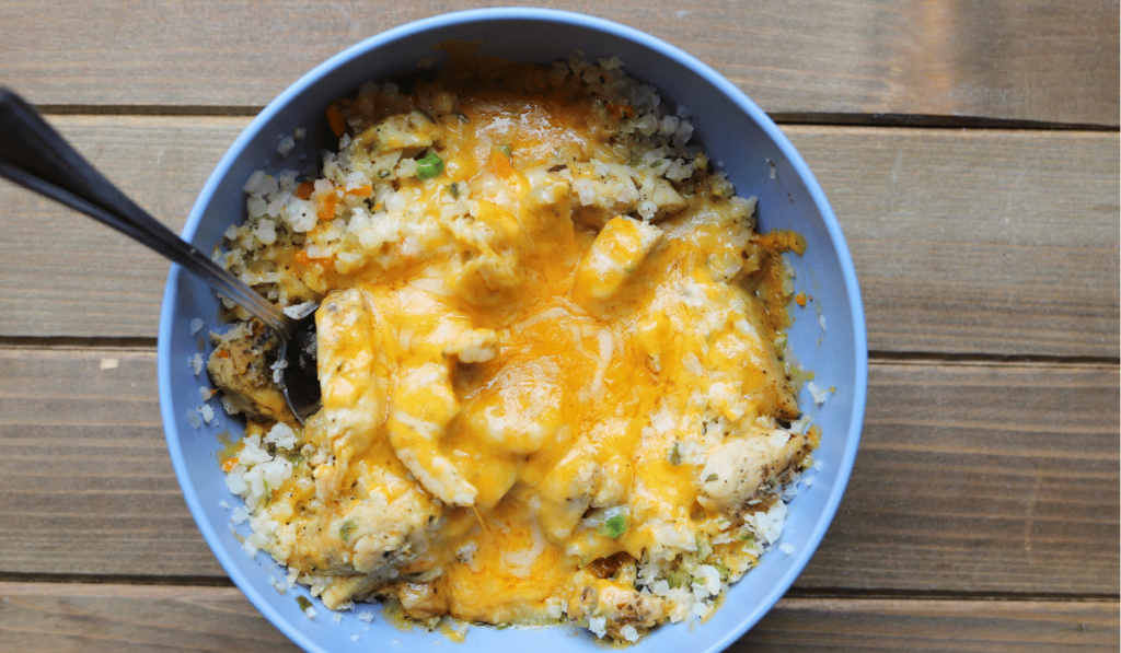 How to Make Cheesy Chicken over Rice